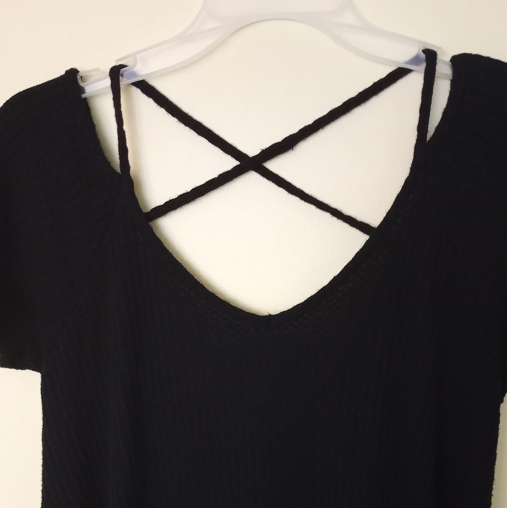 High low, criss cross top